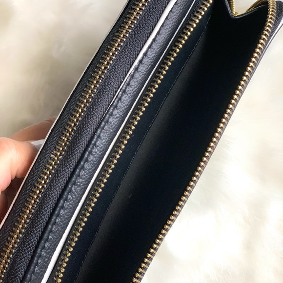 Target Long Wallet - Picture 4 of 7